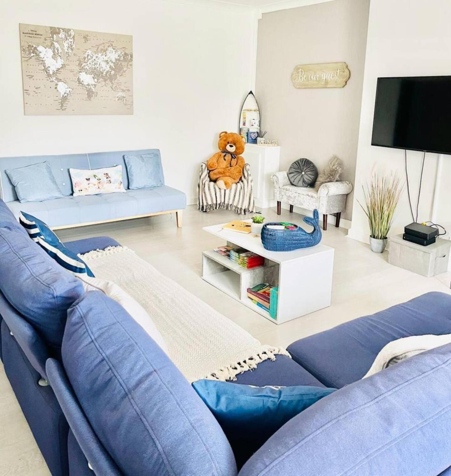 Stunning 3 Double Bedroom Beach Front Apartment Portsmouth Extérieur photo